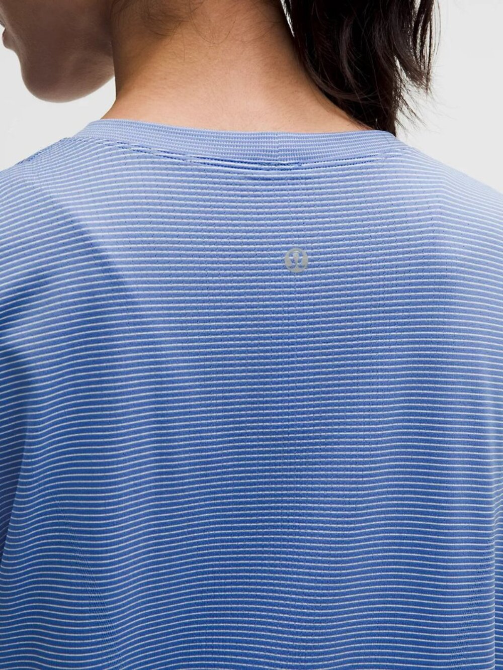Lululemon NWT Swiftly Relaxed Long Sleeve SZ: 10 Color: Tempo Stripe Blu/Polo - Picture 4 of 9